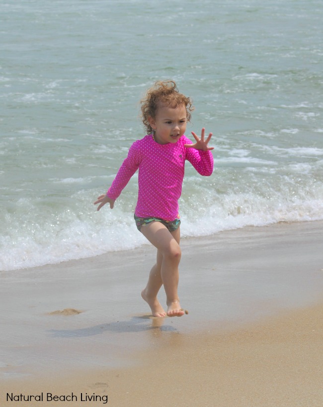 11 Beach Safety Tips for Kids, Keep your family safe with these Best beach safety tips and SMART beach ideas for any beach travel. Make Family Rules for the Beach and teach your kids beach safety with these tips. 