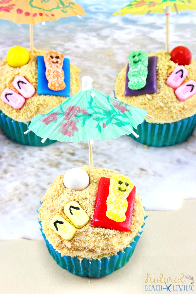 Summer Themed Cupcakes, Beach Cupcakes, Beach themed cupcakes, A fun Summer Party food idea, Birthday Party Cupcakes, Ocean Them Party idea, Beach Party 