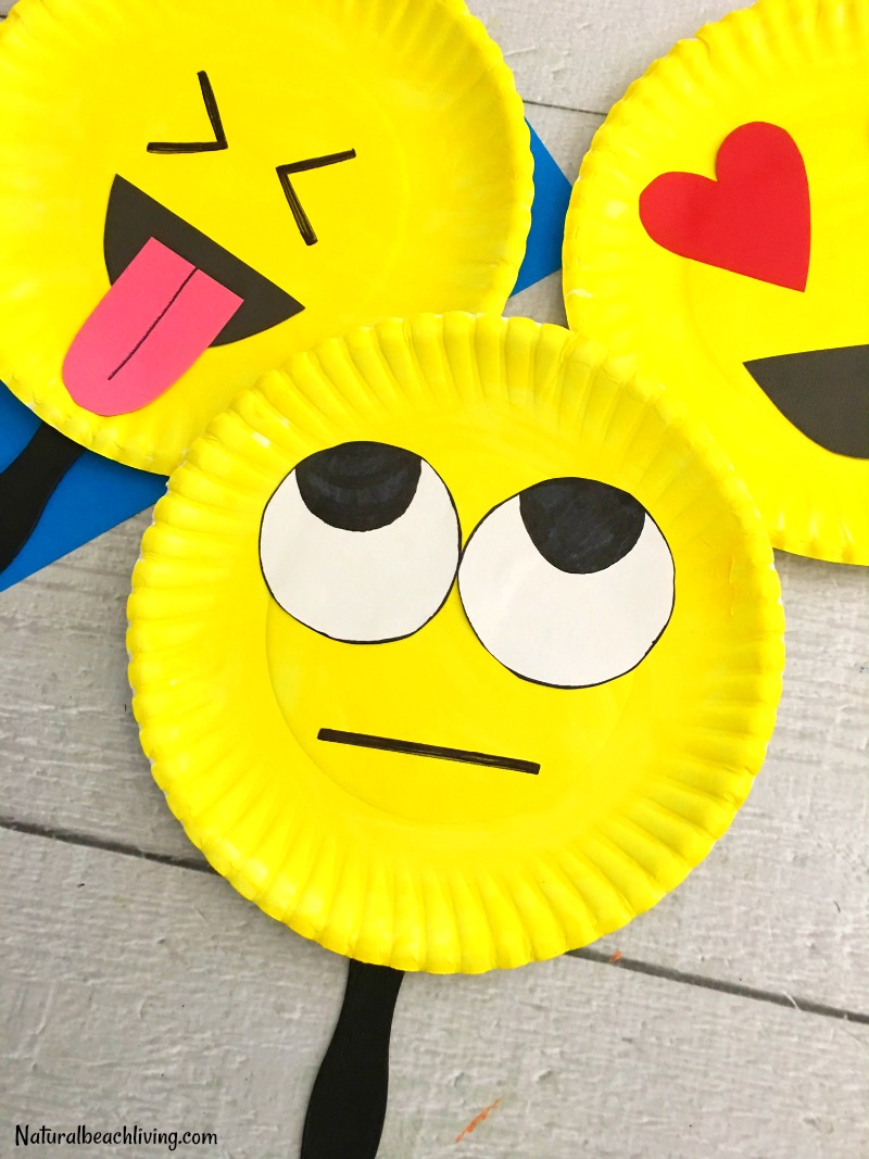 Super Cute Emoji Paper Plate Craft – Emotions Theme Party Prop