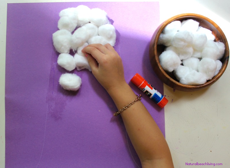 Easy Cotton Ball Ghost Craft for Preschoolers, Fun Ghost Craft, Easy and cheap to make, cutest Ghost Ball Craft, Toddler and Preschool Ghost Craft and Halloween Crafts for kids to make.