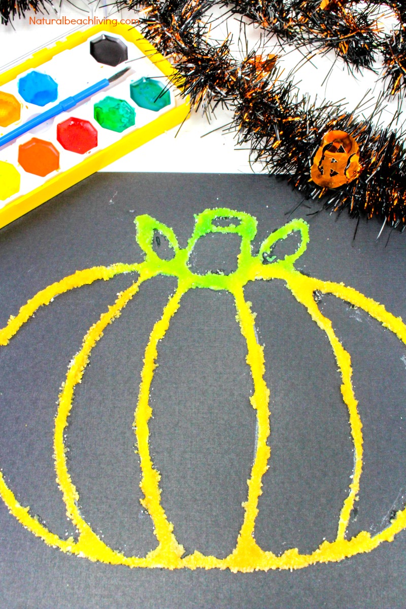 35 fun farm theme preschool crafts that will keep them entertained and engaged. These Easy Farm Crafts are fun crafts using materials found around the house. Whether you want to teach your preschooler about farm animals or just want creative time as a family, these Farm Arts and Craft Projects are sure to provide hours of fun for kids!
