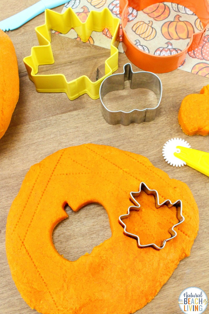 Pumpkin Playdough Recipe – The Best Pumpkin Pie Play Dough